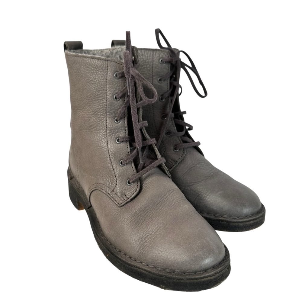 Clarks Gray Leather Combat Boots Lace Up Ankle Moto Women 7.5